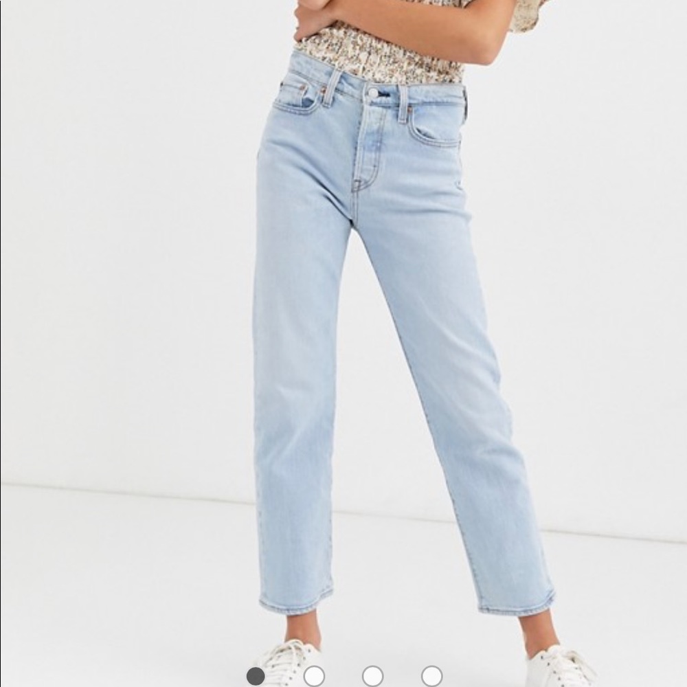 New Levi’s 501 wedgie straight fit jeans